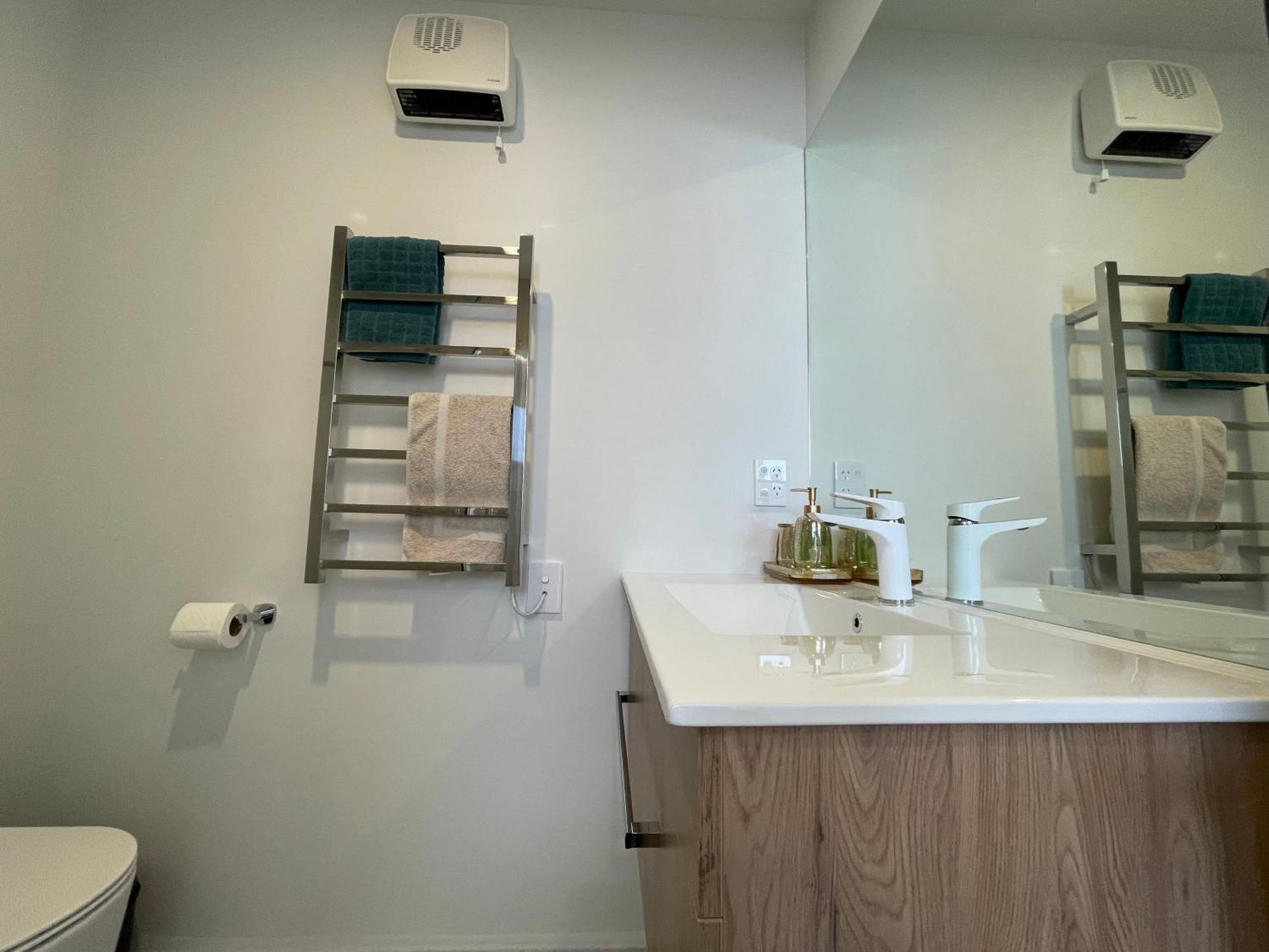 Luxury 2 Bedroom Townhouse Opposite Merivale Mall Christchurch Kültér fotó