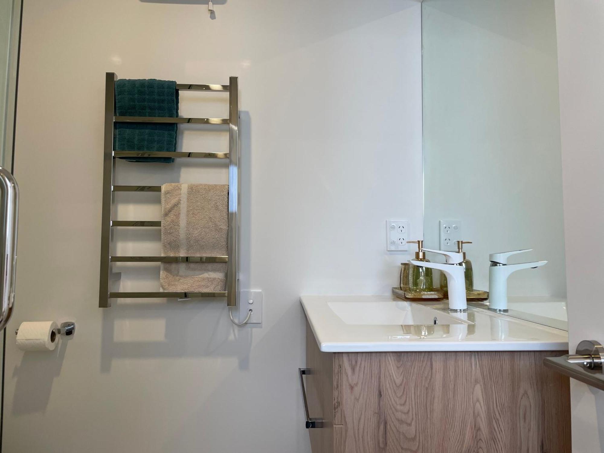 Luxury 2 Bedroom Townhouse Opposite Merivale Mall Christchurch Kültér fotó
